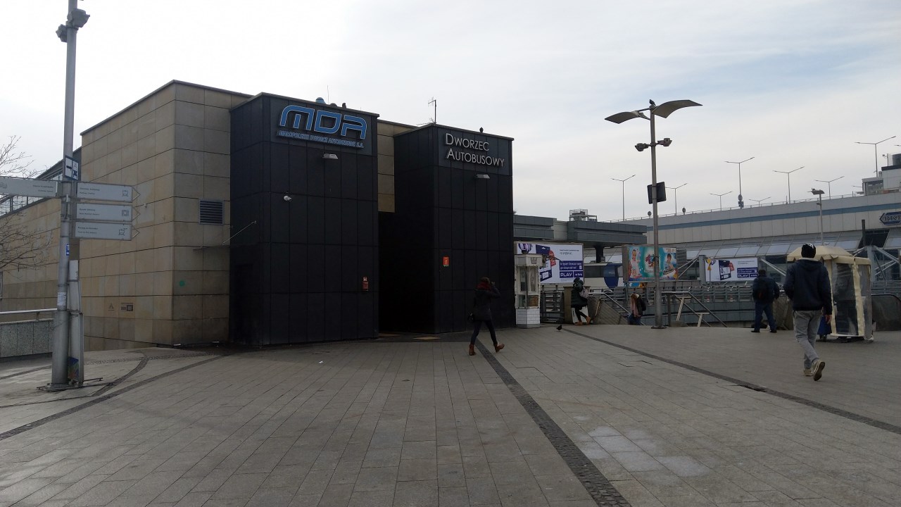 Dworzec autobusowy MDA Kraków - budynek główny