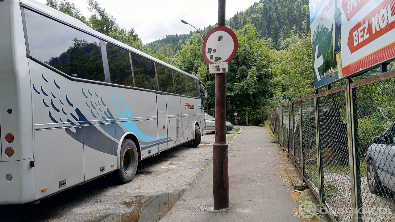 Przystanek autobusowy Szczawnica ul. G艂贸wna